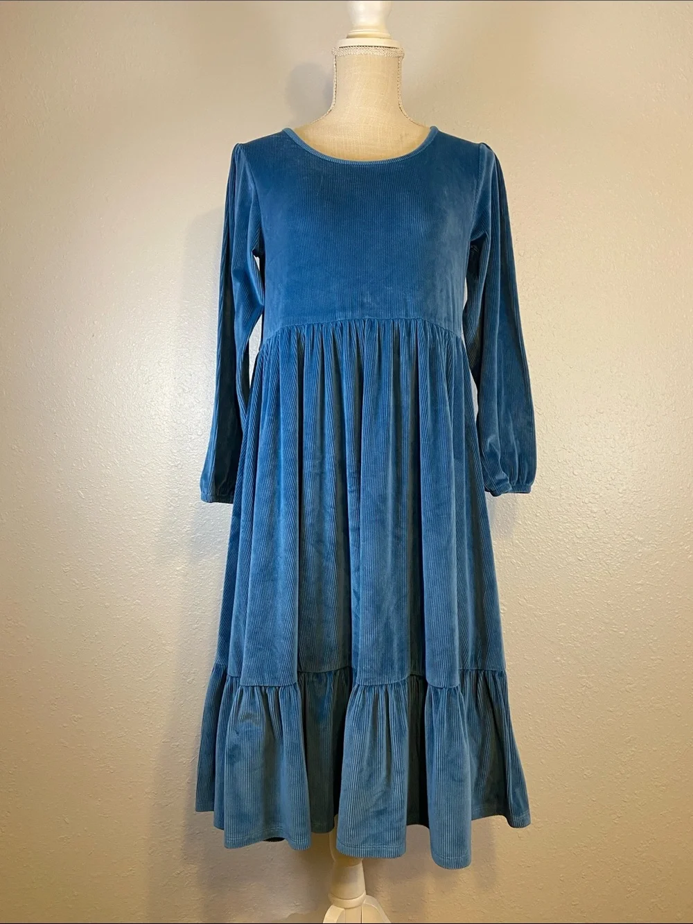 Millie loves Lily Turquoise Ribbed Crushed Velvet Tiered Dress Size 14/16